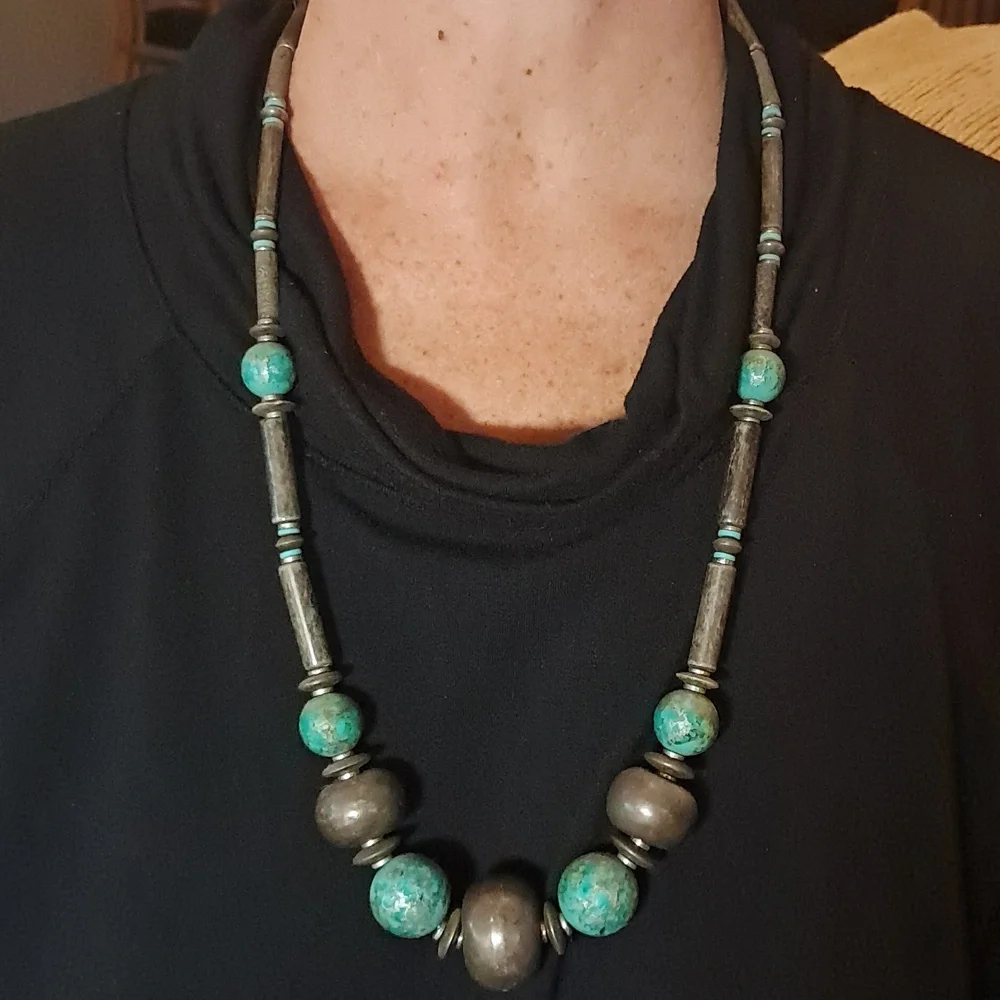 Vintage Japan Faux Stone Silver Tone Metal Statement Necklace Bold Chunky Long - Picture 1 of 4